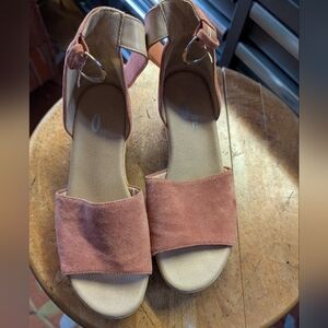 Dr. Scholl's Suede Sandals